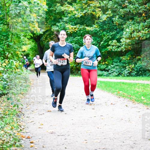 12.10.2025 - Bramfelder Halbmarathon 2025 Dr. Thomas Lammeyer http://msf.ph/oto/9355028 12.10.2025 10:52:27 Laufen 20, 2121, 2611 meine-sportfotos.de