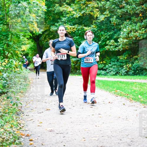 12.10.2025 - Bramfelder Halbmarathon 2025 Dr. Thomas Lammeyer http://msf.ph/oto/9355029 12.10.2025 10:52:28 Laufen 20, 2121, 8, 150, 2611 meine-sportfotos.de