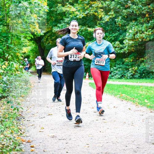 12.10.2025 - Bramfelder Halbmarathon 2025 Dr. Thomas Lammeyer http://msf.ph/oto/9355032 12.10.2025 10:52:28 Laufen 2075, 212, 71, 150, 2611 meine-sportfotos.de