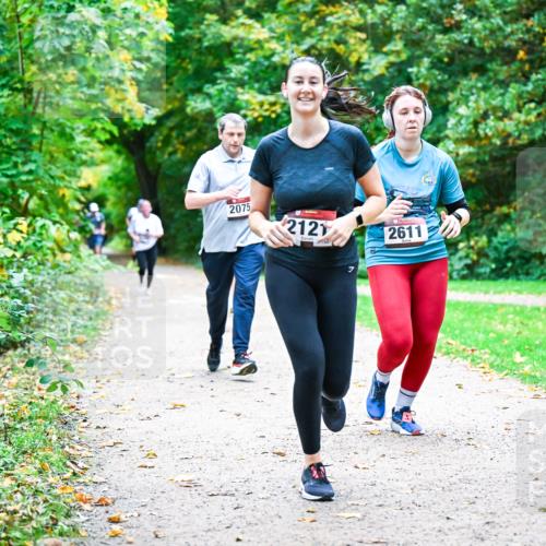 12.10.2025 - Bramfelder Halbmarathon 2025 Dr. Thomas Lammeyer http://msf.ph/oto/9355035 12.10.2025 10:52:28 Laufen 2075, 2121, 2936, 7, 2611 meine-sportfotos.de