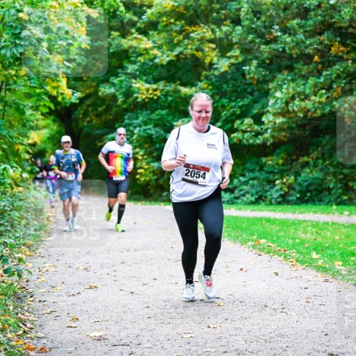 12.10.2025 - Bramfelder Halbmarathon 2025 Dr. Thomas Lammeyer http://msf.ph/oto/9355078 12.10.2025 10:52:36 Laufen 2054, 173 meine-sportfotos.de