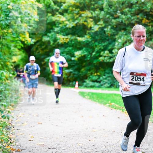 12.10.2025 - Bramfelder Halbmarathon 2025 Dr. Thomas Lammeyer http://msf.ph/oto/9355086 12.10.2025 10:52:37 Laufen 2054, 173 meine-sportfotos.de