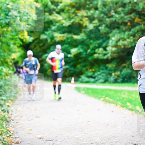 12.10.2025 - Bramfelder Halbmarathon 2025 Dr. Thomas Lammeyer http://msf.ph/oto/9355089 12.10.2025 10:52:38 Laufen 2054, 173 meine-sportfotos.de