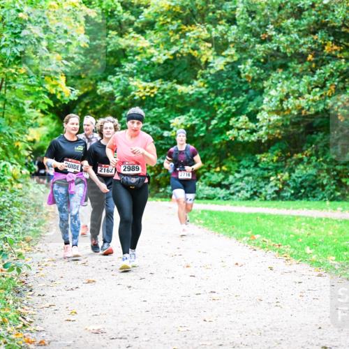 12.10.2025 - Bramfelder Halbmarathon 2025 Dr. Thomas Lammeyer http://msf.ph/oto/9355127 12.10.2025 10:52:46 Laufen 2162, 2989, 2716 meine-sportfotos.de