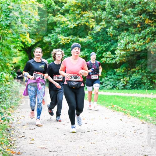 12.10.2025 - Bramfelder Halbmarathon 2025 Dr. Thomas Lammeyer http://msf.ph/oto/9355132 12.10.2025 10:52:47 Laufen 40, 2716, 2162, 2989 meine-sportfotos.de
