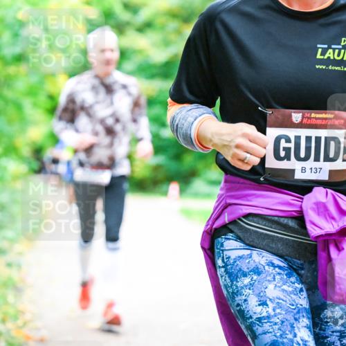 12.10.2025 - Bramfelder Halbmarathon 2025 Dr. Thomas Lammeyer http://msf.ph/oto/9355154 12.10.2025 10:52:50 Laufen 34, 137, 21 meine-sportfotos.de