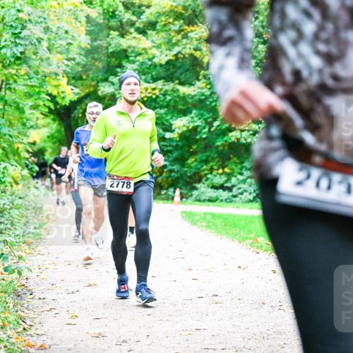 12.10.2025 - Bramfelder Halbmarathon 2025 Dr. Thomas Lammeyer http://msf.ph/oto/9355158 12.10.2025 10:52:52 Laufen 2778, 2012 meine-sportfotos.de