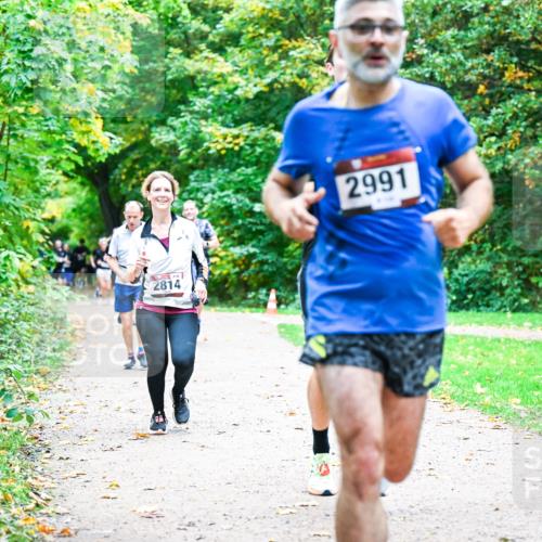 12.10.2025 - Bramfelder Halbmarathon 2025 Dr. Thomas Lammeyer http://msf.ph/oto/9355171 12.10.2025 10:52:54 Laufen 2814, 2991 meine-sportfotos.de