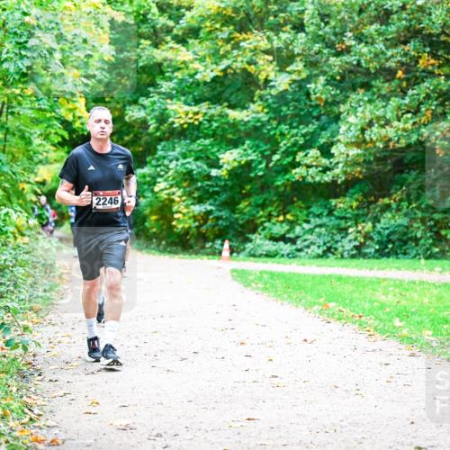 12.10.2025 - Bramfelder Halbmarathon 2025 Dr. Thomas Lammeyer http://msf.ph/oto/9355249 12.10.2025 10:53:06 Laufen 2246 meine-sportfotos.de
