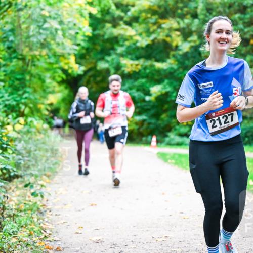 12.10.2025 - Bramfelder Halbmarathon 2025 Dr. Thomas Lammeyer http://msf.ph/oto/9355312 12.10.2025 10:53:20 Laufen 50, 212, 2127 meine-sportfotos.de