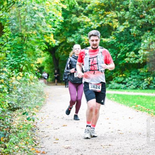 12.10.2025 - Bramfelder Halbmarathon 2025 Dr. Thomas Lammeyer http://msf.ph/oto/9355323 12.10.2025 10:53:22 Laufen 21, 2624 meine-sportfotos.de