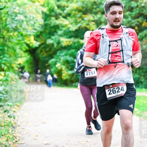 12.10.2025 - Bramfelder Halbmarathon 2025 Dr. Thomas Lammeyer http://msf.ph/oto/9355328 12.10.2025 10:53:23 Laufen 2151, 2624 meine-sportfotos.de