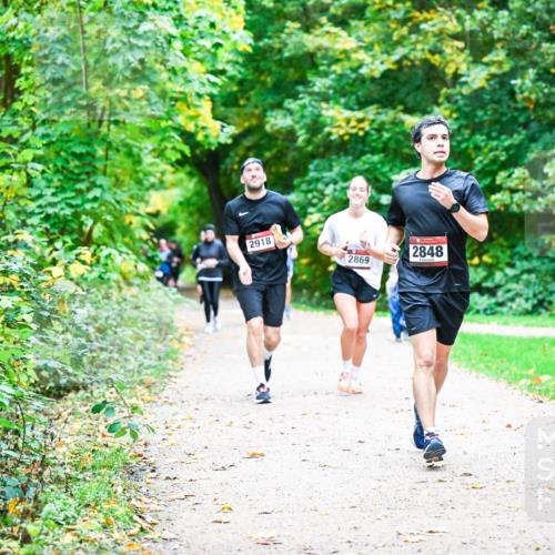 12.10.2025 - Bramfelder Halbmarathon 2025 Dr. Thomas Lammeyer http://msf.ph/oto/9355375 12.10.2025 10:53:36 Laufen 2918, 2869, 2848 meine-sportfotos.de