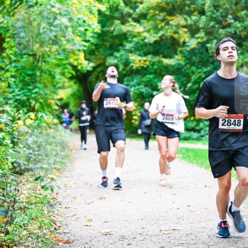 12.10.2025 - Bramfelder Halbmarathon 2025 Dr. Thomas Lammeyer http://msf.ph/oto/9355382 12.10.2025 10:53:37 Laufen 2918, 2869, 2848 meine-sportfotos.de