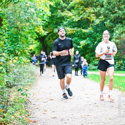12.10.2025 - Bramfelder Halbmarathon 2025 Dr. Thomas Lammeyer http://msf.ph/oto/9355386 12.10.2025 10:53:37 Laufen 2869 meine-sportfotos.de