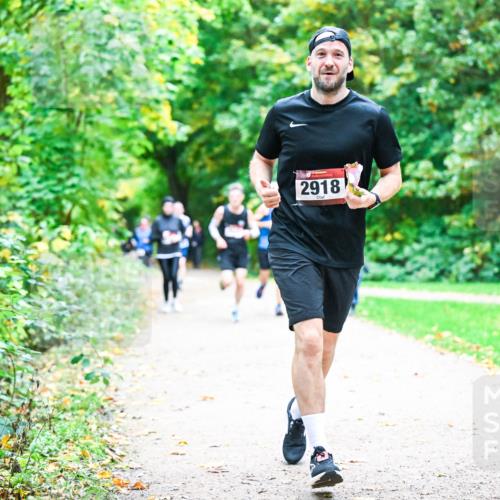 12.10.2025 - Bramfelder Halbmarathon 2025 Dr. Thomas Lammeyer http://msf.ph/oto/9355395 12.10.2025 10:53:39 Laufen 2918, 28 meine-sportfotos.de