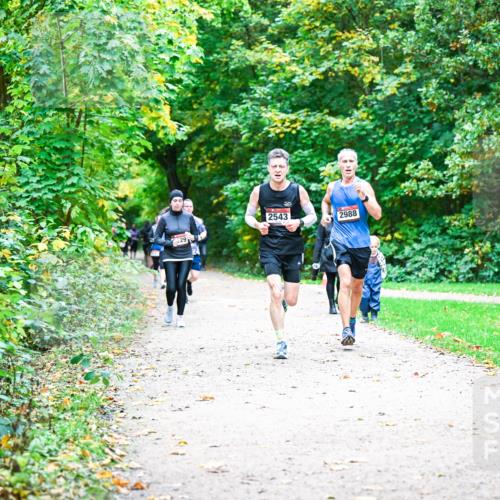 12.10.2025 - Bramfelder Halbmarathon 2025 Dr. Thomas Lammeyer http://msf.ph/oto/9355402 12.10.2025 10:53:40 Laufen 29, 2543, 2988 meine-sportfotos.de