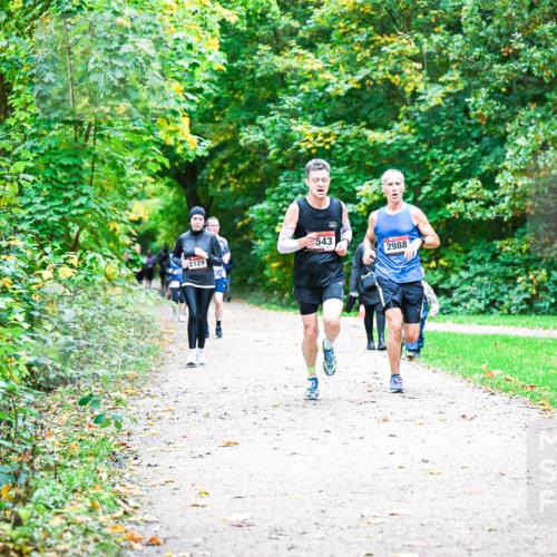 12.10.2025 - Bramfelder Halbmarathon 2025 Dr. Thomas Lammeyer http://msf.ph/oto/9355403 12.10.2025 10:53:40 Laufen 543, 2988, 2129 meine-sportfotos.de