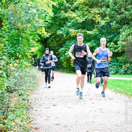 12.10.2025 - Bramfelder Halbmarathon 2025 Dr. Thomas Lammeyer http://msf.ph/oto/9355406 12.10.2025 10:53:41 Laufen 2129, 2543, 2988 meine-sportfotos.de