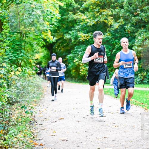 12.10.2025 - Bramfelder Halbmarathon 2025 Dr. Thomas Lammeyer http://msf.ph/oto/9355409 12.10.2025 10:53:41 Laufen 2125, 2543, 2988 meine-sportfotos.de