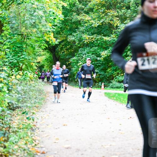 12.10.2025 - Bramfelder Halbmarathon 2025 Dr. Thomas Lammeyer http://msf.ph/oto/9355441 12.10.2025 10:53:47 Laufen 2027, 2428, 2129 meine-sportfotos.de