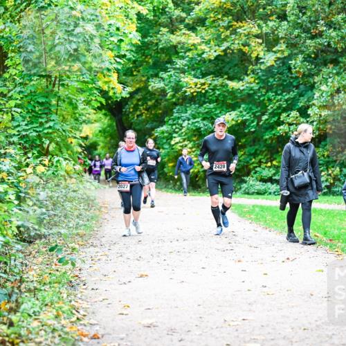 12.10.2025 - Bramfelder Halbmarathon 2025 Dr. Thomas Lammeyer http://msf.ph/oto/9355449 12.10.2025 10:53:48 Laufen 2027, 2428 meine-sportfotos.de