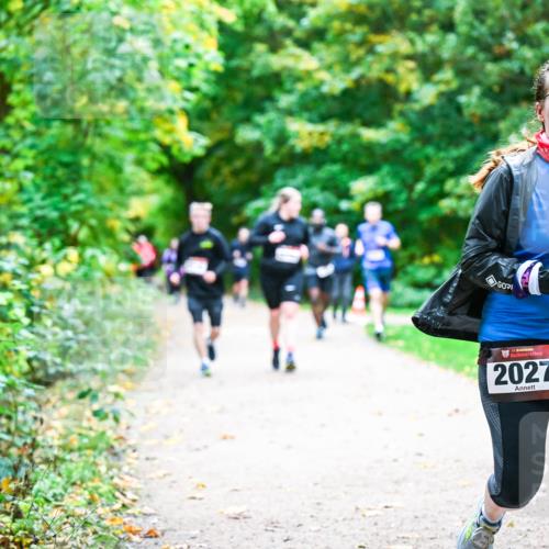 12.10.2025 - Bramfelder Halbmarathon 2025 Dr. Thomas Lammeyer http://msf.ph/oto/9355474 12.10.2025 10:53:52 Laufen 2027 meine-sportfotos.de