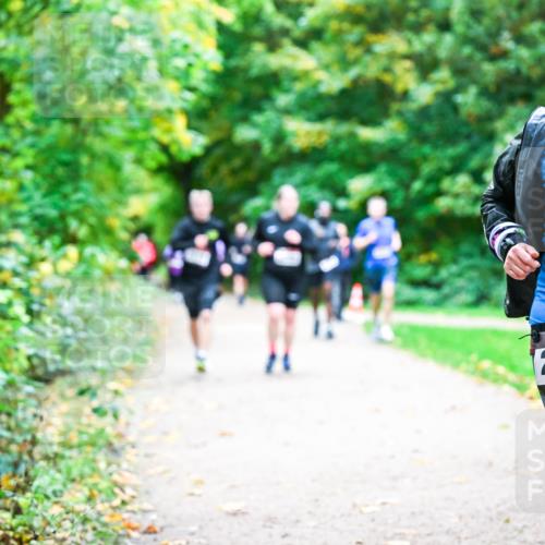 12.10.2025 - Bramfelder Halbmarathon 2025 Dr. Thomas Lammeyer http://msf.ph/oto/9355476 12.10.2025 10:53:53 Laufen 34, 2027, 11 meine-sportfotos.de