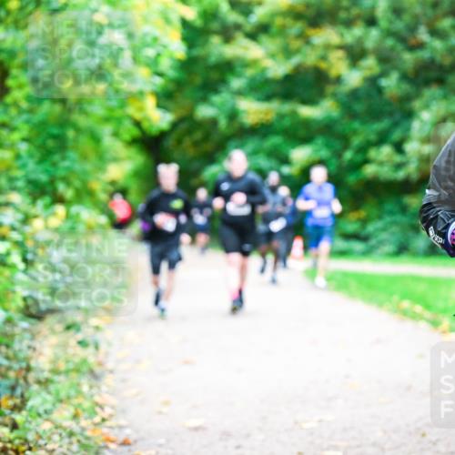 12.10.2025 - Bramfelder Halbmarathon 2025 Dr. Thomas Lammeyer http://msf.ph/oto/9355477 12.10.2025 10:53:53 Laufen 34, 2027 meine-sportfotos.de
