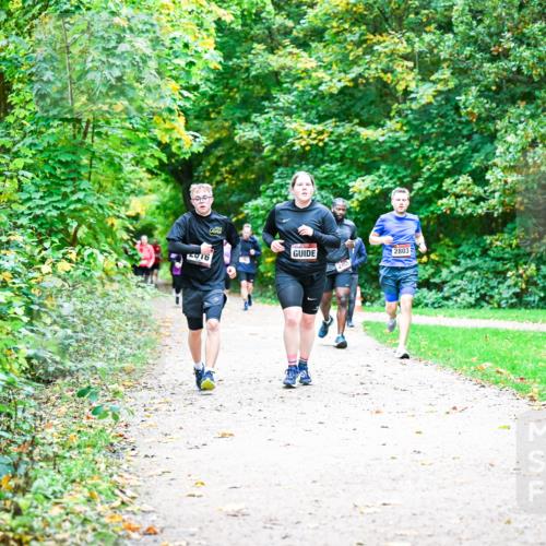 12.10.2025 - Bramfelder Halbmarathon 2025 Dr. Thomas Lammeyer http://msf.ph/oto/9355479 12.10.2025 10:53:53 Laufen 2016, 2803 meine-sportfotos.de