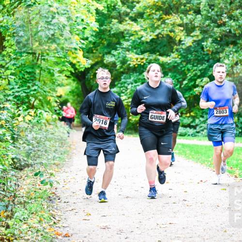 12.10.2025 - Bramfelder Halbmarathon 2025 Dr. Thomas Lammeyer http://msf.ph/oto/9355491 12.10.2025 10:53:55 Laufen 2016, 2803 meine-sportfotos.de
