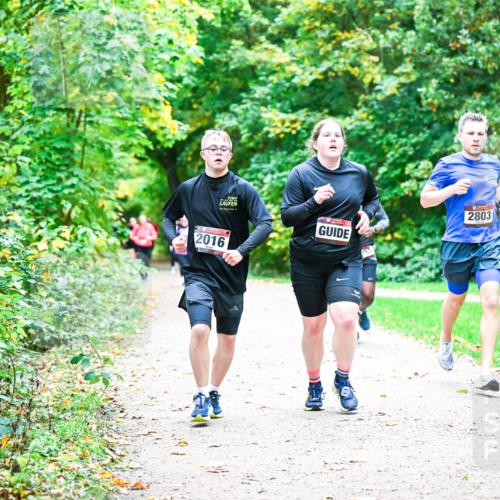 12.10.2025 - Bramfelder Halbmarathon 2025 Dr. Thomas Lammeyer http://msf.ph/oto/9355492 12.10.2025 10:53:55 Laufen 2016, 2803 meine-sportfotos.de