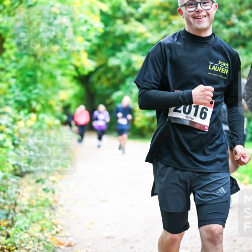 12.10.2025 - Bramfelder Halbmarathon 2025 Dr. Thomas Lammeyer http://msf.ph/oto/9355506 12.10.2025 10:53:57 Laufen 2016 meine-sportfotos.de