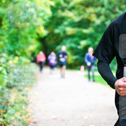 12.10.2025 - Bramfelder Halbmarathon 2025 Dr. Thomas Lammeyer http://msf.ph/oto/9355510 12.10.2025 10:53:58 Laufen 34, 2016 meine-sportfotos.de