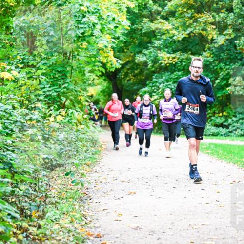 12.10.2025 - Bramfelder Halbmarathon 2025 Dr. Thomas Lammeyer http://msf.ph/oto/9355515 12.10.2025 10:54:02 Laufen 2033, 203, 2464 meine-sportfotos.de