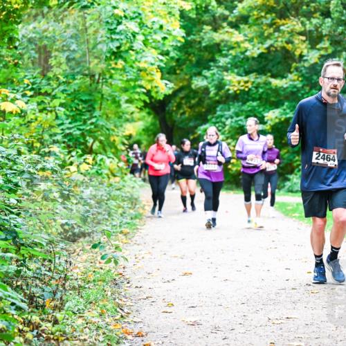 12.10.2025 - Bramfelder Halbmarathon 2025 Dr. Thomas Lammeyer http://msf.ph/oto/9355522 12.10.2025 10:54:03 Laufen 2464, 4 meine-sportfotos.de