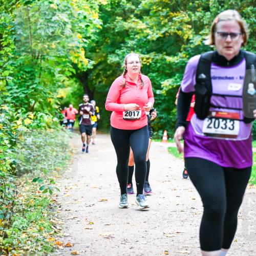 12.10.2025 - Bramfelder Halbmarathon 2025 Dr. Thomas Lammeyer http://msf.ph/oto/9355555 12.10.2025 10:54:08 Laufen 2017, 2033 meine-sportfotos.de
