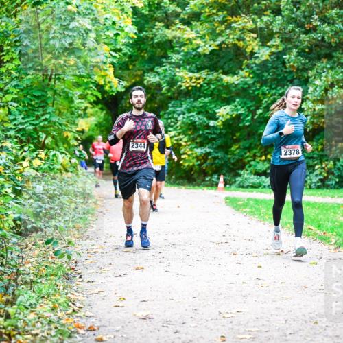 12.10.2025 - Bramfelder Halbmarathon 2025 Dr. Thomas Lammeyer http://msf.ph/oto/9355581 12.10.2025 10:54:12 Laufen 2344, 2378 meine-sportfotos.de