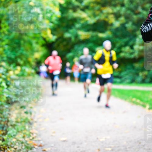 12.10.2025 - Bramfelder Halbmarathon 2025 Dr. Thomas Lammeyer http://msf.ph/oto/9355602 12.10.2025 10:54:15 Laufen  meine-sportfotos.de