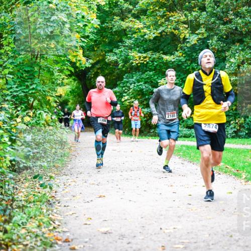 12.10.2025 - Bramfelder Halbmarathon 2025 Dr. Thomas Lammeyer http://msf.ph/oto/9355608 12.10.2025 10:54:16 Laufen 2185, 2675, 2306, 2874 meine-sportfotos.de