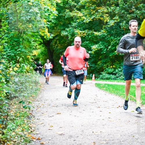 12.10.2025 - Bramfelder Halbmarathon 2025 Dr. Thomas Lammeyer http://msf.ph/oto/9355618 12.10.2025 10:54:17 Laufen 2306, 2185, 2874 meine-sportfotos.de