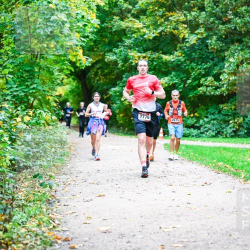 12.10.2025 - Bramfelder Halbmarathon 2025 Dr. Thomas Lammeyer http://msf.ph/oto/9355638 12.10.2025 10:54:21 Laufen 40, 2776, 2675 meine-sportfotos.de
