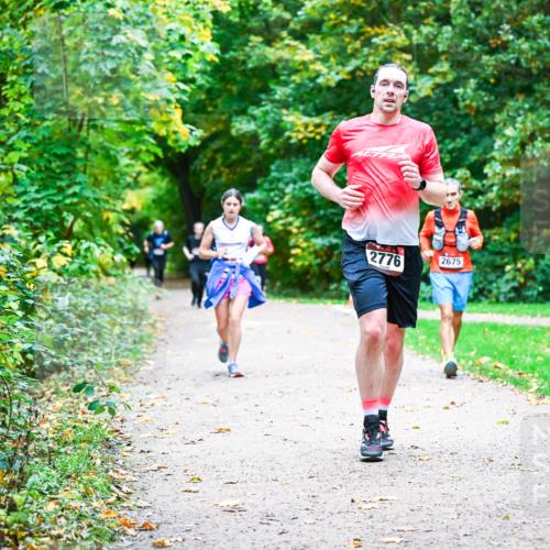 12.10.2025 - Bramfelder Halbmarathon 2025 Dr. Thomas Lammeyer http://msf.ph/oto/9355647 12.10.2025 10:54:22 Laufen 2675, 2776 meine-sportfotos.de