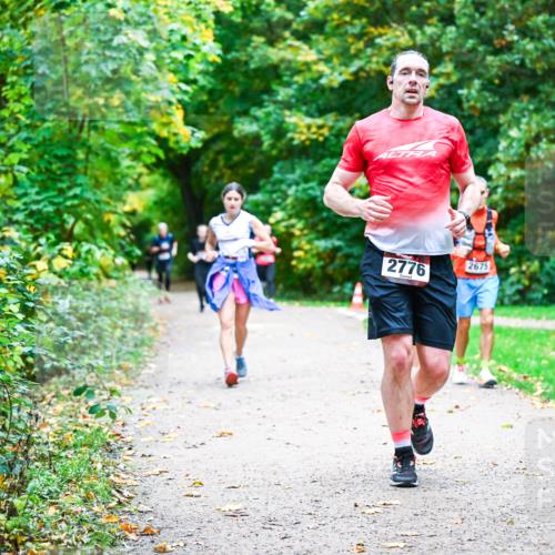 12.10.2025 - Bramfelder Halbmarathon 2025 Dr. Thomas Lammeyer http://msf.ph/oto/9355649 12.10.2025 10:54:22 Laufen 2776, 2675 meine-sportfotos.de