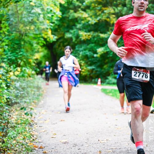 12.10.2025 - Bramfelder Halbmarathon 2025 Dr. Thomas Lammeyer http://msf.ph/oto/9355654 12.10.2025 10:54:23 Laufen 2776 meine-sportfotos.de