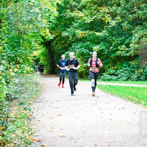 12.10.2025 - Bramfelder Halbmarathon 2025 Dr. Thomas Lammeyer http://msf.ph/oto/9355669 12.10.2025 10:54:27 Laufen 2191, 2422 meine-sportfotos.de
