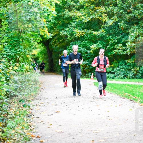 12.10.2025 - Bramfelder Halbmarathon 2025 Dr. Thomas Lammeyer http://msf.ph/oto/9355673 12.10.2025 10:54:28 Laufen 2506, 2422 meine-sportfotos.de