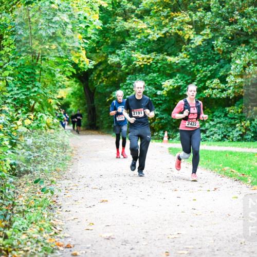 12.10.2025 - Bramfelder Halbmarathon 2025 Dr. Thomas Lammeyer http://msf.ph/oto/9355675 12.10.2025 10:54:28 Laufen 2506, 2191, 2422 meine-sportfotos.de