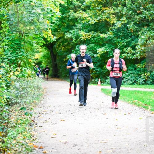 12.10.2025 - Bramfelder Halbmarathon 2025 Dr. Thomas Lammeyer http://msf.ph/oto/9355676 12.10.2025 10:54:28 Laufen 2506, 2191, 2422 meine-sportfotos.de