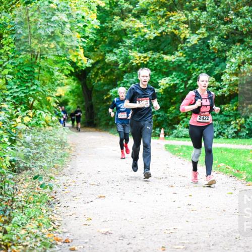 12.10.2025 - Bramfelder Halbmarathon 2025 Dr. Thomas Lammeyer http://msf.ph/oto/9355679 12.10.2025 10:54:29 Laufen 2506, 2422 meine-sportfotos.de